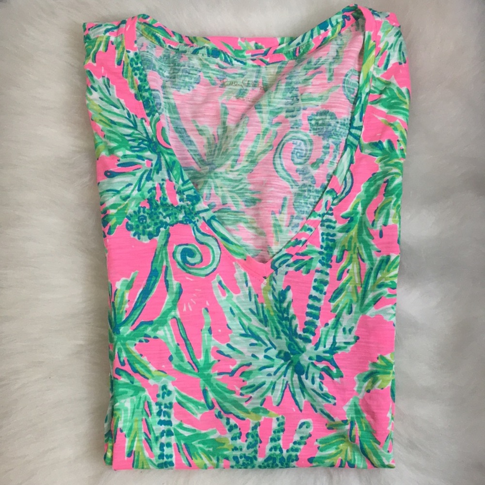 Lilly Pulitzer tee! PRICE FIRM!!
